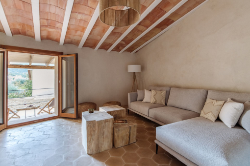 Beautifully renovated village house in the center of Alaró
