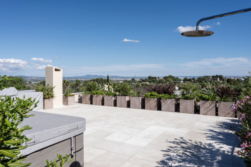 Roof-terrace with panoramic view