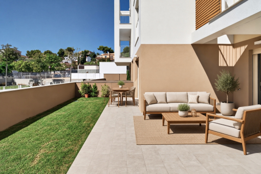 Terrace with garden