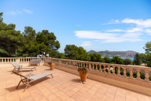 Meer- und Weitblick von dee oberen Terrasse