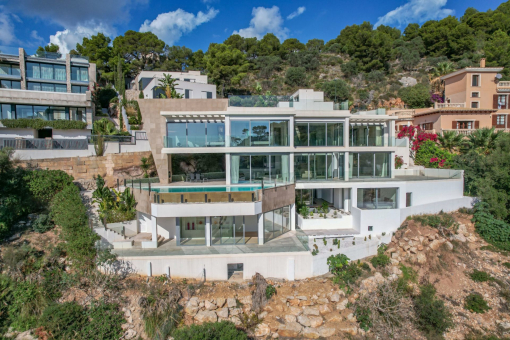 Spektakuläre und hochwertige Neubau-Villa in Canyamel mit atemberaubendem Meerblick