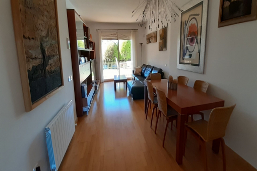 Living and dining area 