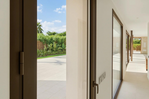 Light flooded living/ dining room