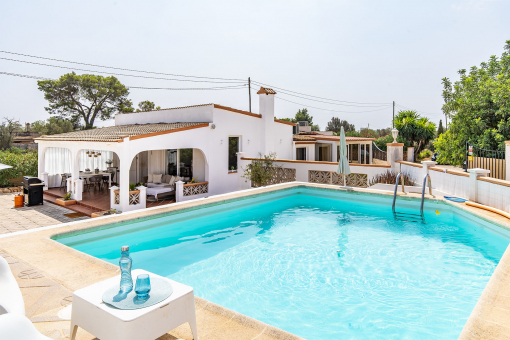 Beautiful finca quietly-located near Llucmajor