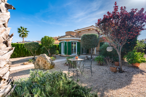 Mediterrane Wohlfühloase - Charmante Villa mit privatem Garten und Gemeinschaftspool in Cala Murada