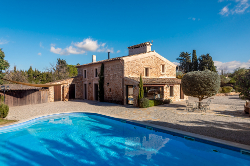 Enchanting, renovated natural-stone finca near Santa María with beautiful garden and large pool