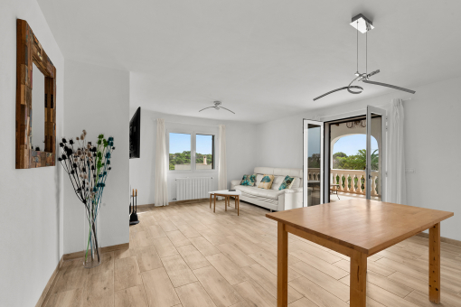 Living and dining area on the upper floor