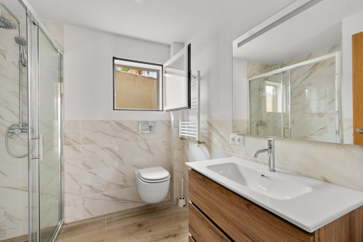 Bathroom on the ground floor