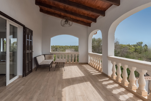 Large terrace on the upper floor