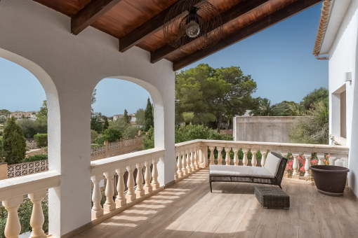 Large terrace on the upper floor