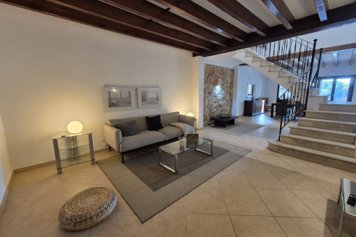 Cozy living and dining area