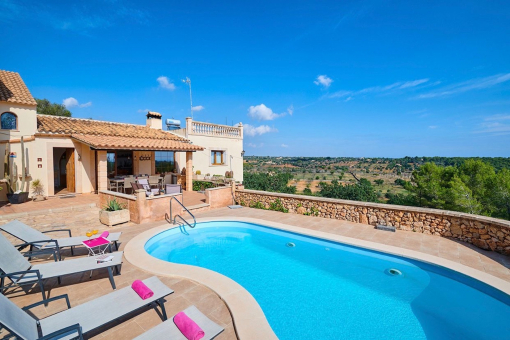 Mediterranean finca with pool, touristic rental licence and breathtaking panoramic sea views near Cala Murada