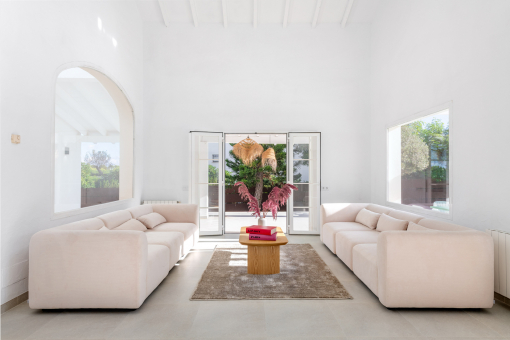 Exklusive mediterrane Villa mit gepflegtem Garten im Herzen von Nova Santa Ponsa