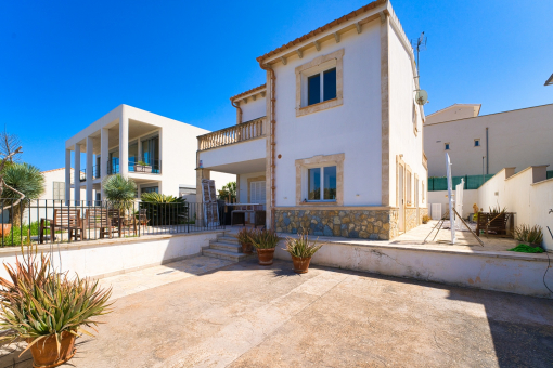 Detached villa in Son Serra de Marina with garden and pool option close to the sea