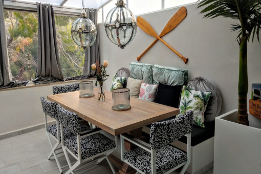 Cosy conservatory House 1