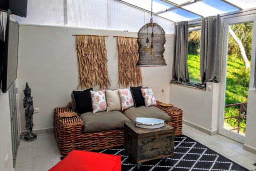 Living area with views to the Garden House 1