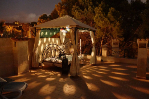 Roof terrace evening atmosphere House 2