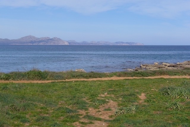 Plot with Basic Project for a House with Pool in a Prime Seafront Location – Colònia de Sant Pere