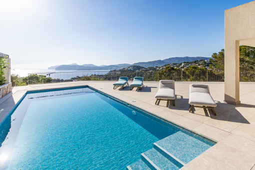 Impressive villa with unparalleled sea views...