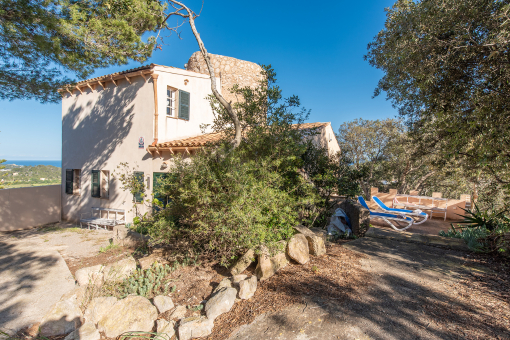 House in Capdepera with a 850 years old watchtower