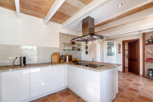 Fully fitted modern kitchen