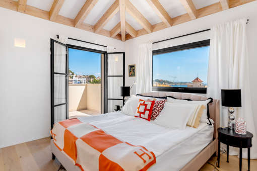 Master bedroom with terrace