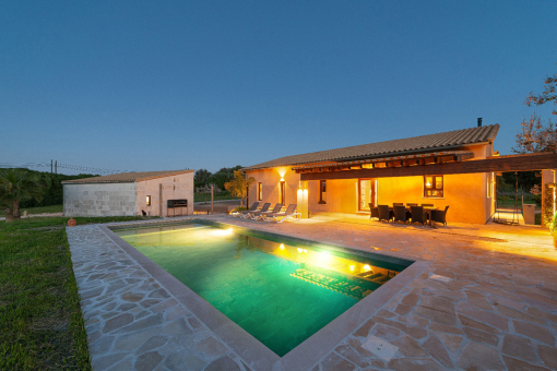 Charming country estate with 2 houses and pool in Alcudia, close to the sea