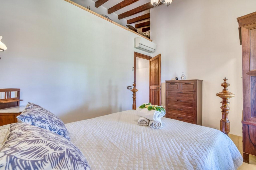 One of the 4 double bedrooms