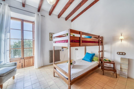 One of the 4 double bedrooms