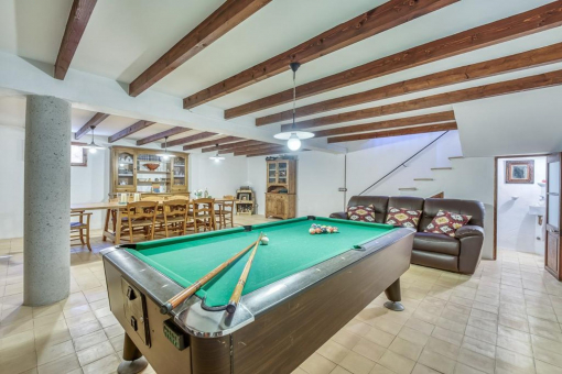 Hobby room with pool table cosy lounge and private spa & fitness area