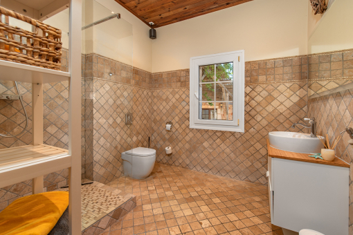 Second bathroom