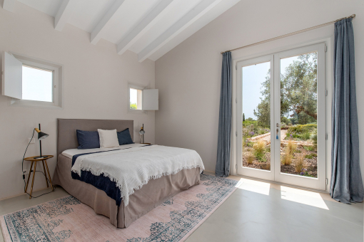 One of 5 bedrooms