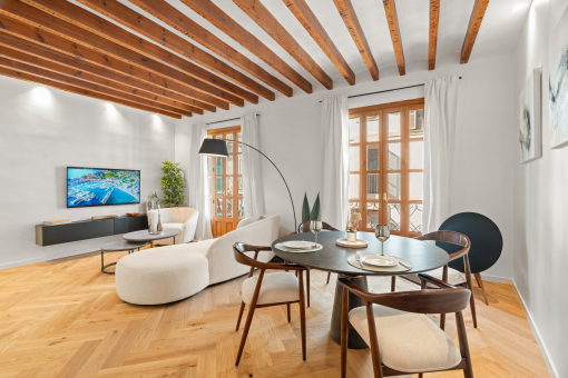 Bright and airy living/dining area