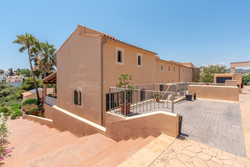 End-of-terrace house