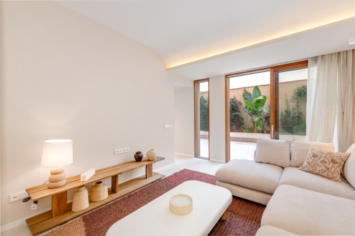 Cozy newly-built ground floor apartment with large patio in Palma, Foyers