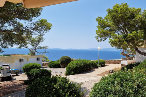 Terrace with Seaviews