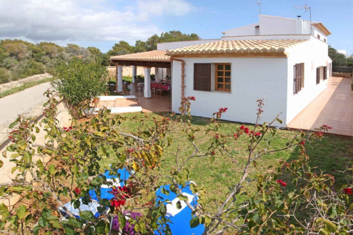 Detached single-family home in a prime location next to the Mondragó Natural Park