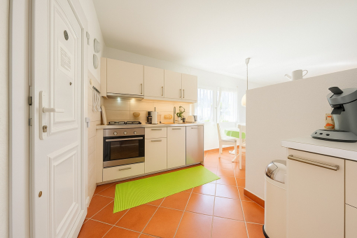 Entrance with kitchen