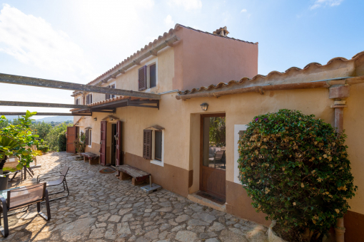 Characterful finca in Manacor with wraparound terraces and generous outdoor areas