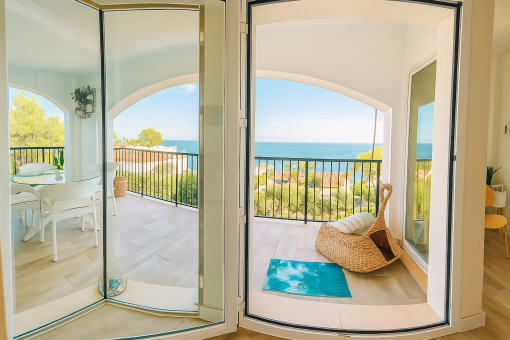Access from the living area to the sea view terrace