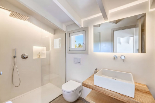 Modern bathroom with walk-in shower