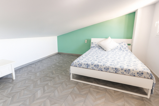 Fourth bedroom on the upper floor