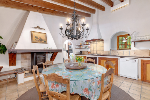 Offene Küche mit Essbereich