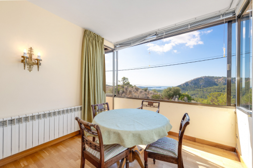 Essbereich mit herrlicher Aussicht