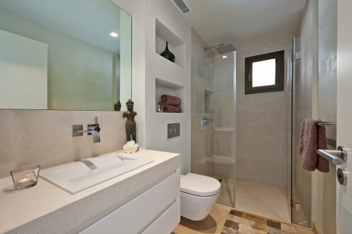 Eines der 3 Badezimmer 