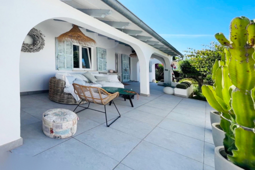 Surrounding of the house