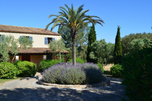 Exterior view of the finca