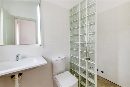 Bad en Suite Guest bedroom