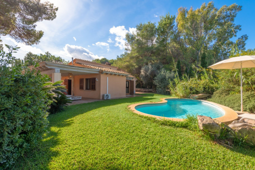 Bungalow con zona de piscina