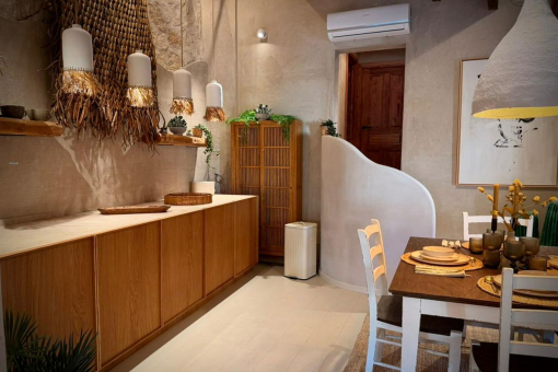 Open concept dining room.